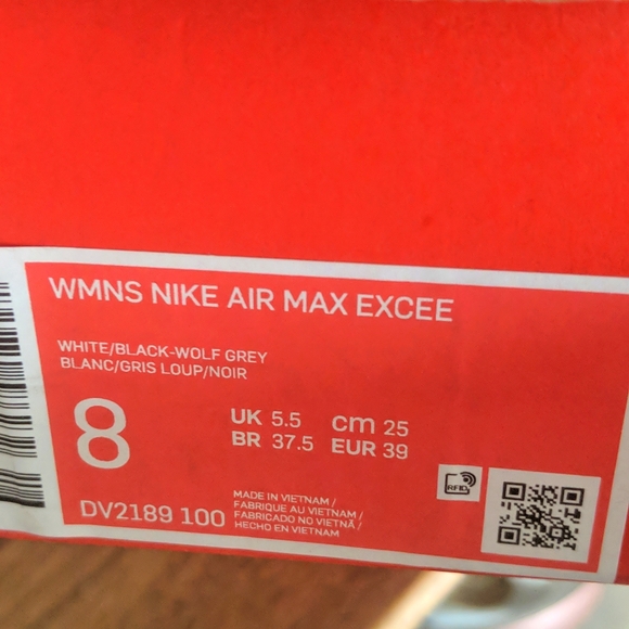 NIB: Nike Air Max Excee - Picture 4 of 4